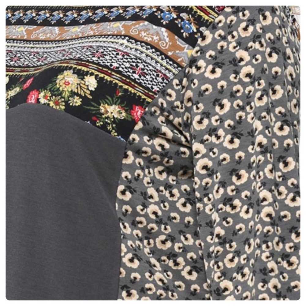 NEW Solid & Printed Top Size 2X - Picture 4 of 5